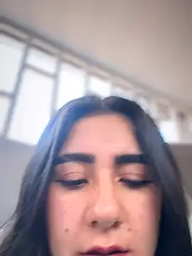CAROLINE__07 লাইভ XXX চ্যাট