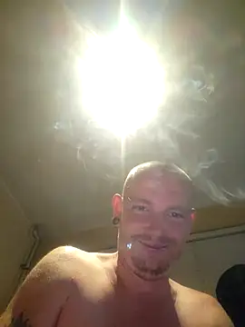 piercingpik Live XXX-chat