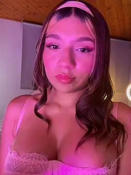 Isabella18_pink's Live XXX Chat