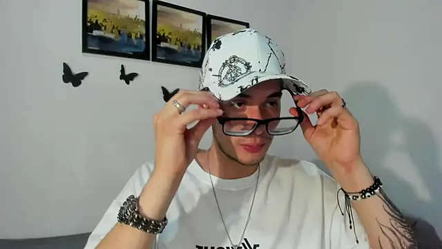 Vlad__night Chat XXX in diretta
