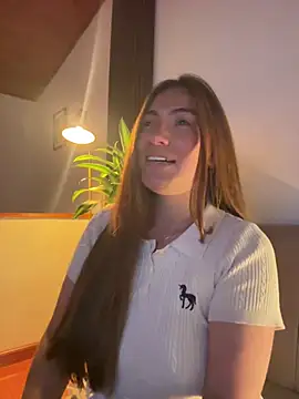 emmily_d élő XXX-chatje