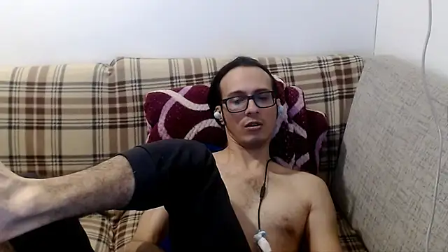 Chat +18 de cholitohermoso ao vivo