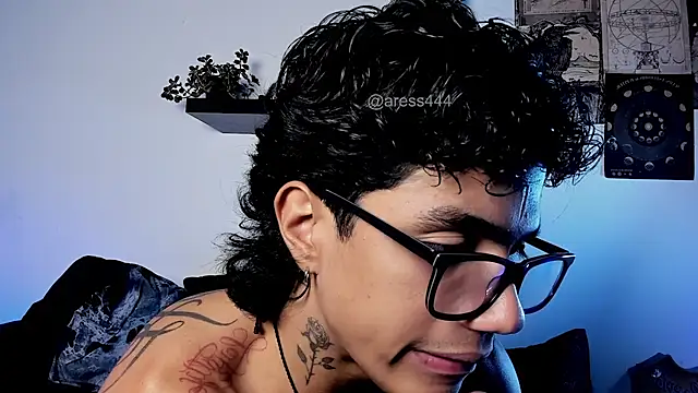 Chat +18 de aress_damon ao vivo