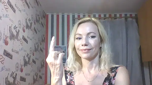 Chatroom XXX en direct de Amoretta