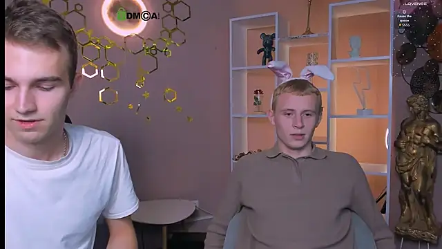 rafael_bien Adlı Modelin Canlı XXX Sohbeti