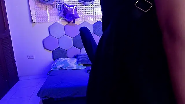 Chat XXX ao vivo de Horny_tgn
