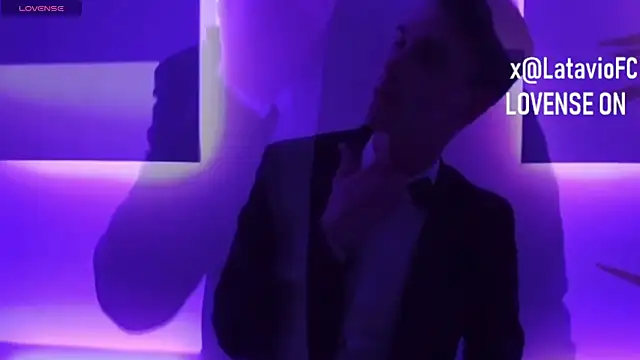 Chat XXX Live Midnighter_