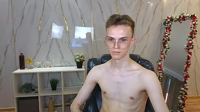 XXX chat uživo modela Midnight_gospell