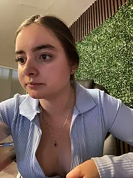 Онлайн чат XXX imlindapink
