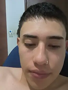 Thiagoo_Vega's Live XXX Chat