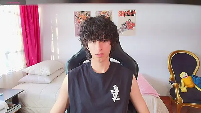 Онлайн чат XXX Nude_Boy18