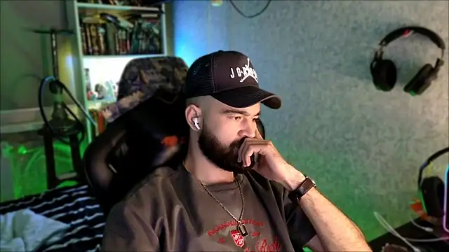_Serious_Man Chat XXX live
