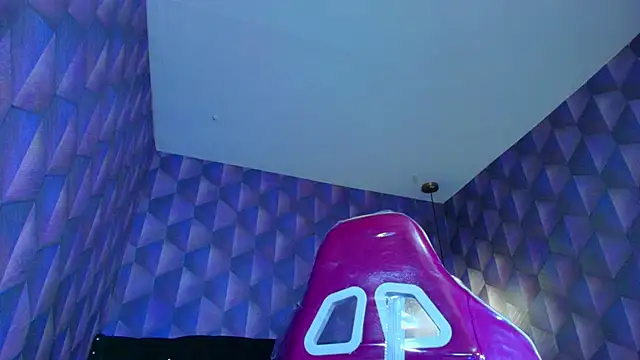 Chat +18 de LiaHarryis ao vivo