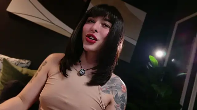 LetisiaRocks XXX чат на живо