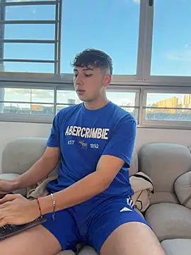 XXX chat uživo modela OLIVER_K