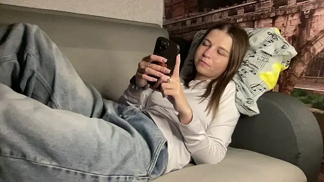 HwaTrippel's Live XXX Chat