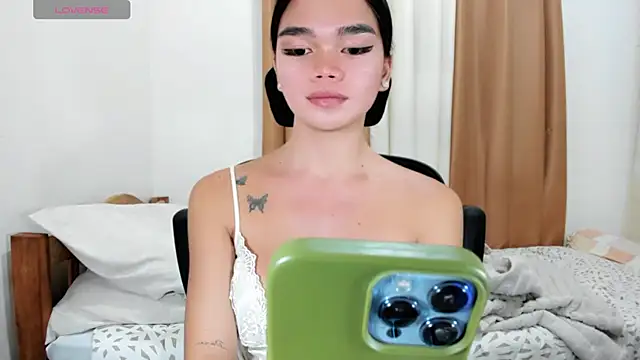Czat XXX na żywo – kendall_petite18