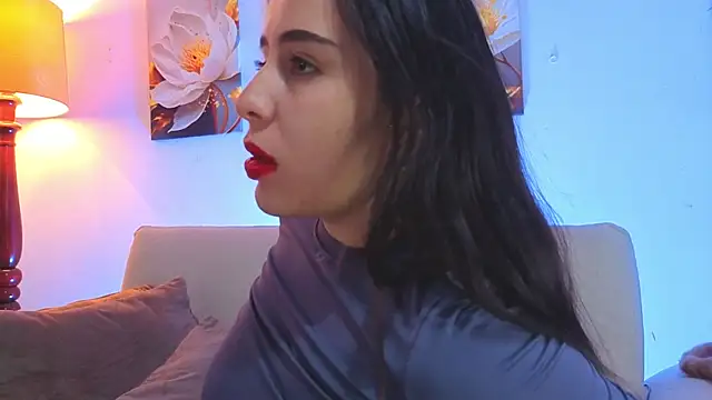 Chat +18 de Viioletcollins ao vivo