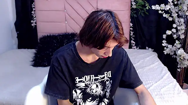 Chat +18 de oli_dusk ao vivo