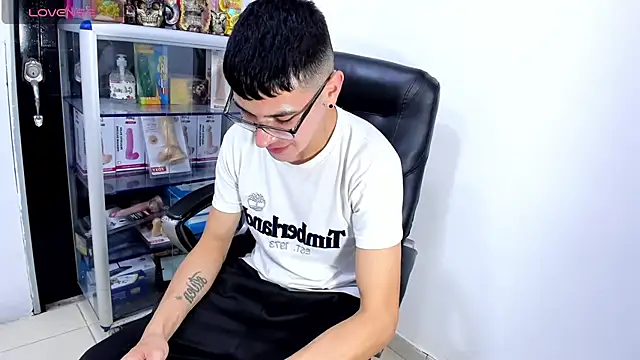 Alexx_bigcockk লাইভ XXX চ্যাট