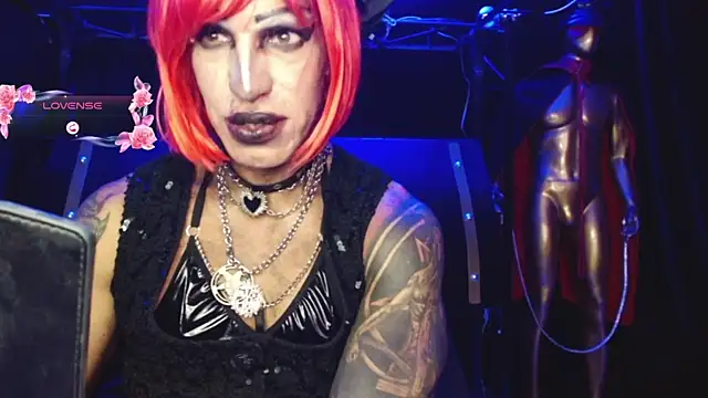 XXX chat uživo modela LILITHMADAME