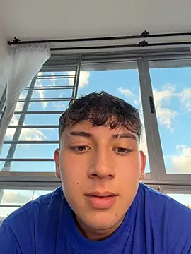OLIVER_K live XXX chat