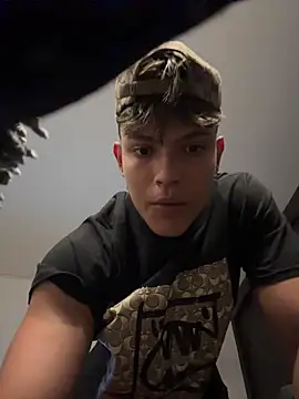 Živý XXX chat DilanMiller_