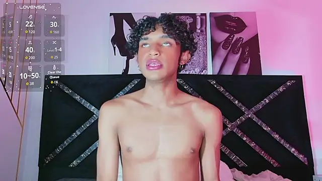 Aaron_Wiinter Live XXX-chat