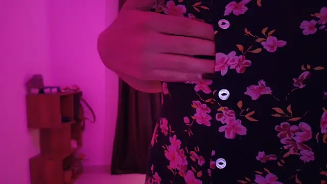 MidnightFlame Chat XXX live