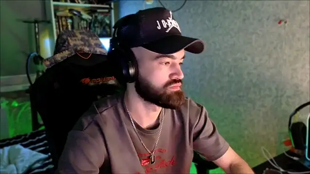 Chat +18 de _Serious_Man ao vivo