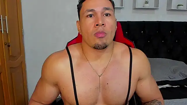 tyler_hank01 XXX чат на живо