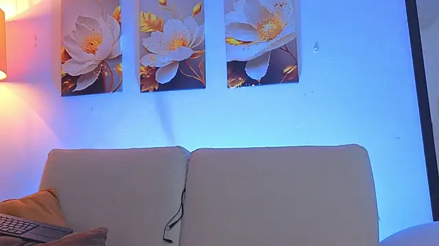 Viioletcollins XXX чат на живо