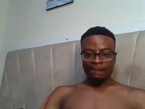 XXX chat uživo modela freakyboy255