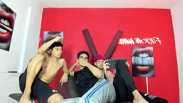 Chatroom XXX en direct de LOVE_KING1