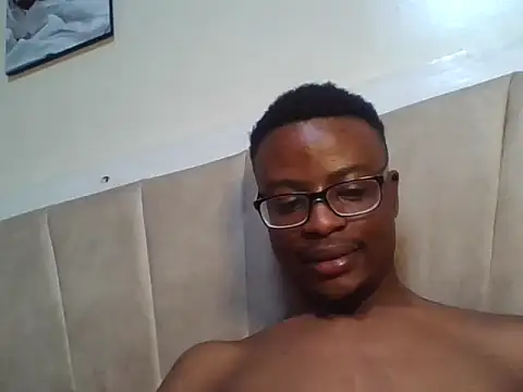 freakyboy255 – Naživo XXX chat