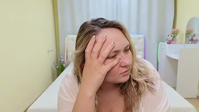 دردشة SallyVerda الجنسية المباشرة