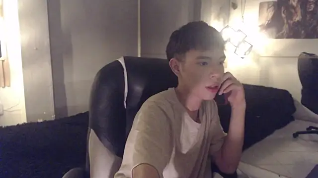 ash_ka Chat XXX in diretta