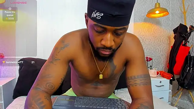 Chat XXX ao vivo de Drake_Nassir4