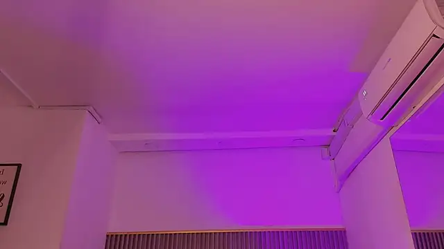 XXX chat uživo modela ashvalentine_