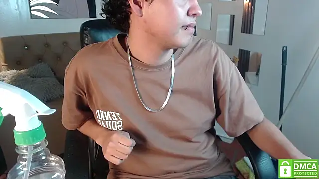 ethan_cortes' Live XXX Chat
