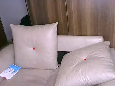 XXX chat uživo modela Bustycece
