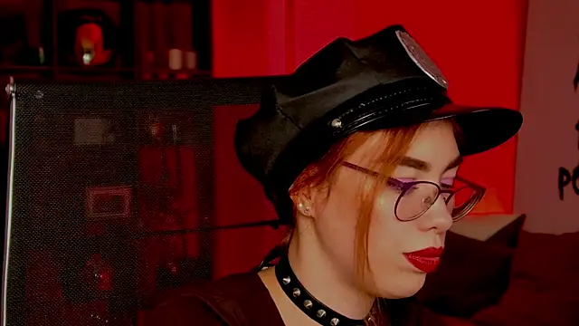 دردشة SeraphineDuskryn الجنسية المباشرة