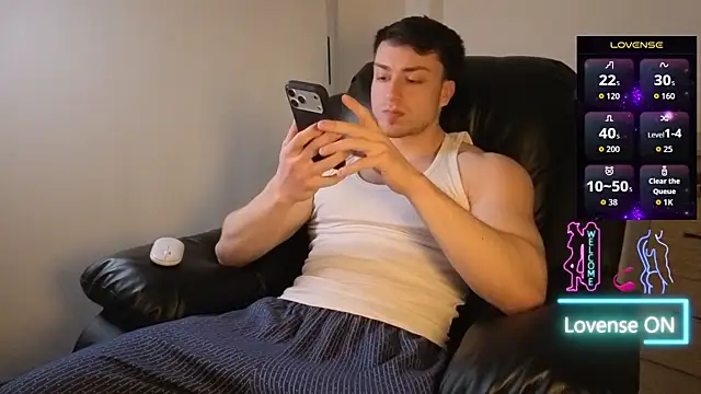 XXX chat uživo modela Benicio07