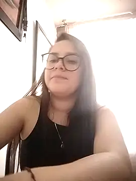 Mia_Rouse6 Adlı Modelin Canlı XXX Sohbeti