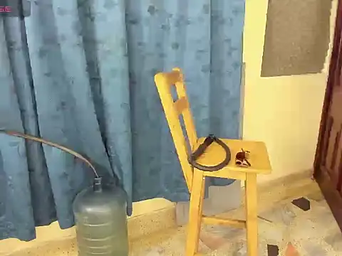 Cristal_dirty_top3 – Naživo XXX chat