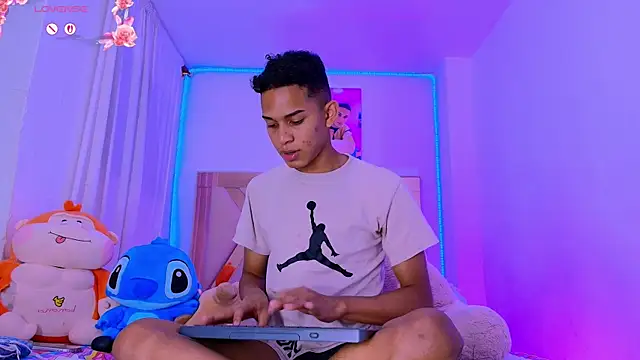 dilan_alfonzo's Live XXX Chat