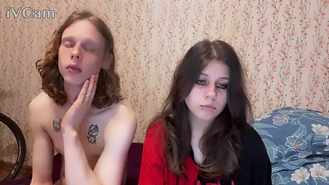 Chatroom XXX en direct de Crystal_Love_Porn