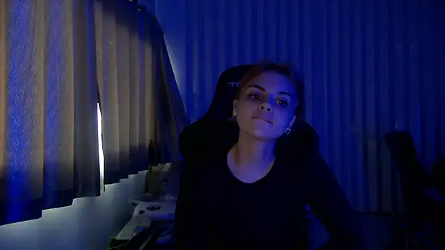 AriVale_ Chat XXX live