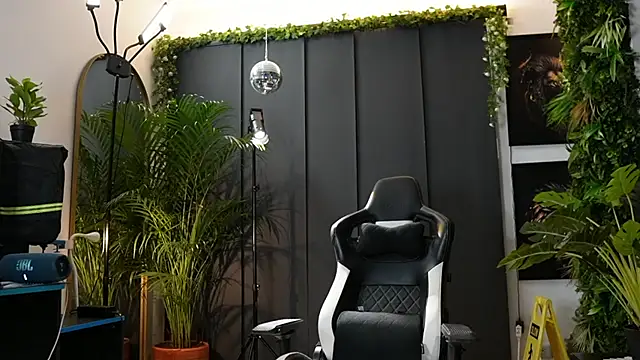 DanteSantoss XXX чат на живо