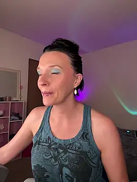MaciiMayy Live XXX-chat